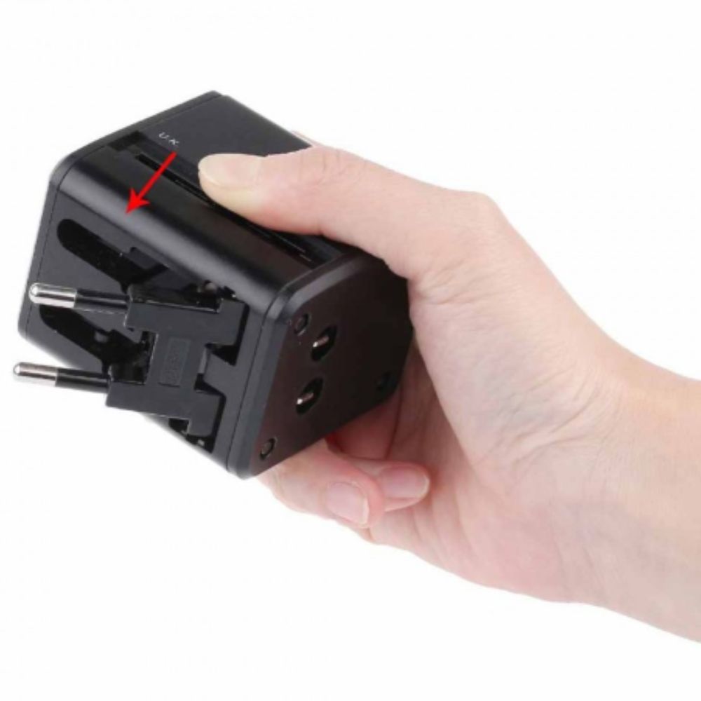 3-in-1 Travel Socket Adopter I  adapter includes 5V/1A USB charger